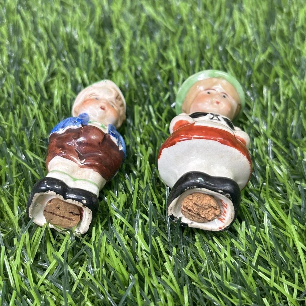 1950s Vintage Salt Pepper‎ Shakers Dutch Couple Japan Ceramic Pair